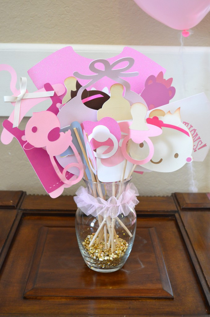 Baby Shower Photo Booth Props DIY
 DIY Pink & Gold Booth
