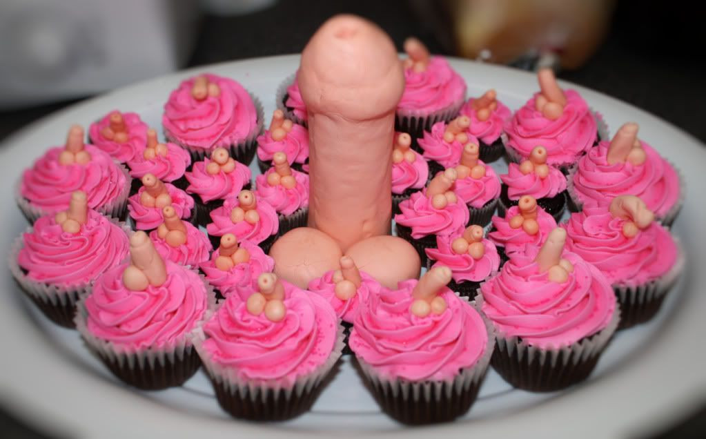 Bachelorette Party Cupcake Ideas
 Naughty bachelorette cupcakes