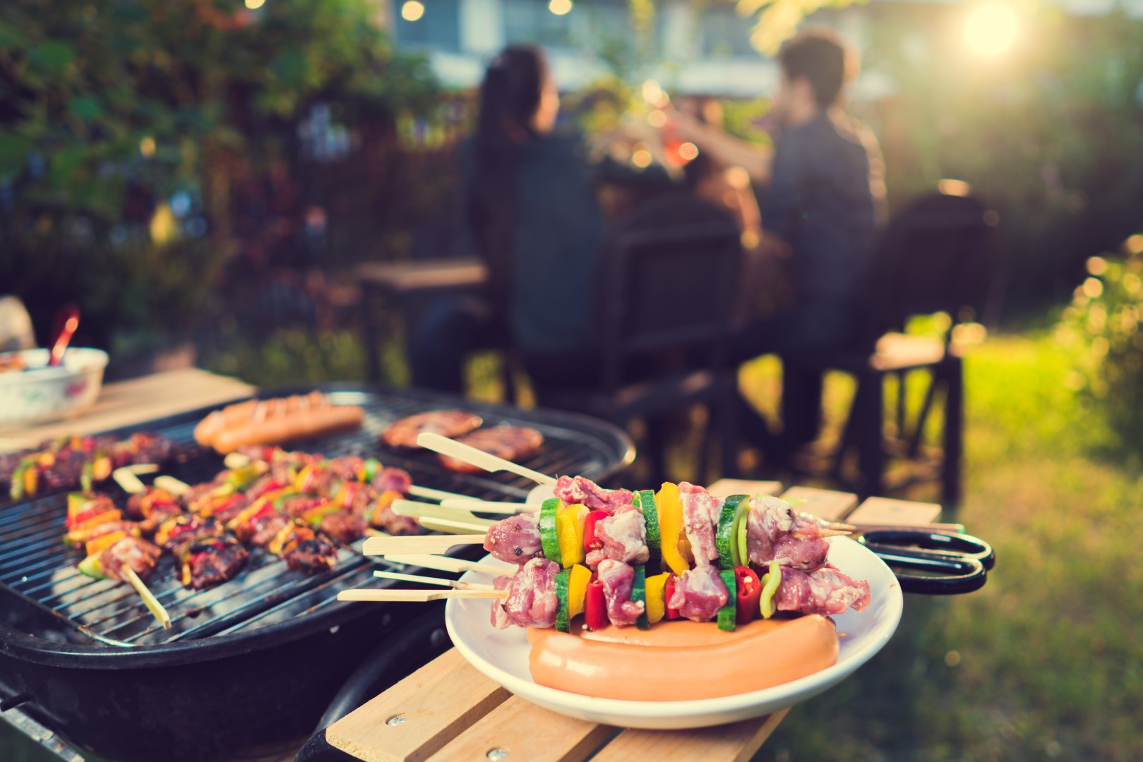 Backyard Bbq Party
 6 Best Summer Garden Party Ideas for Every Type of Host