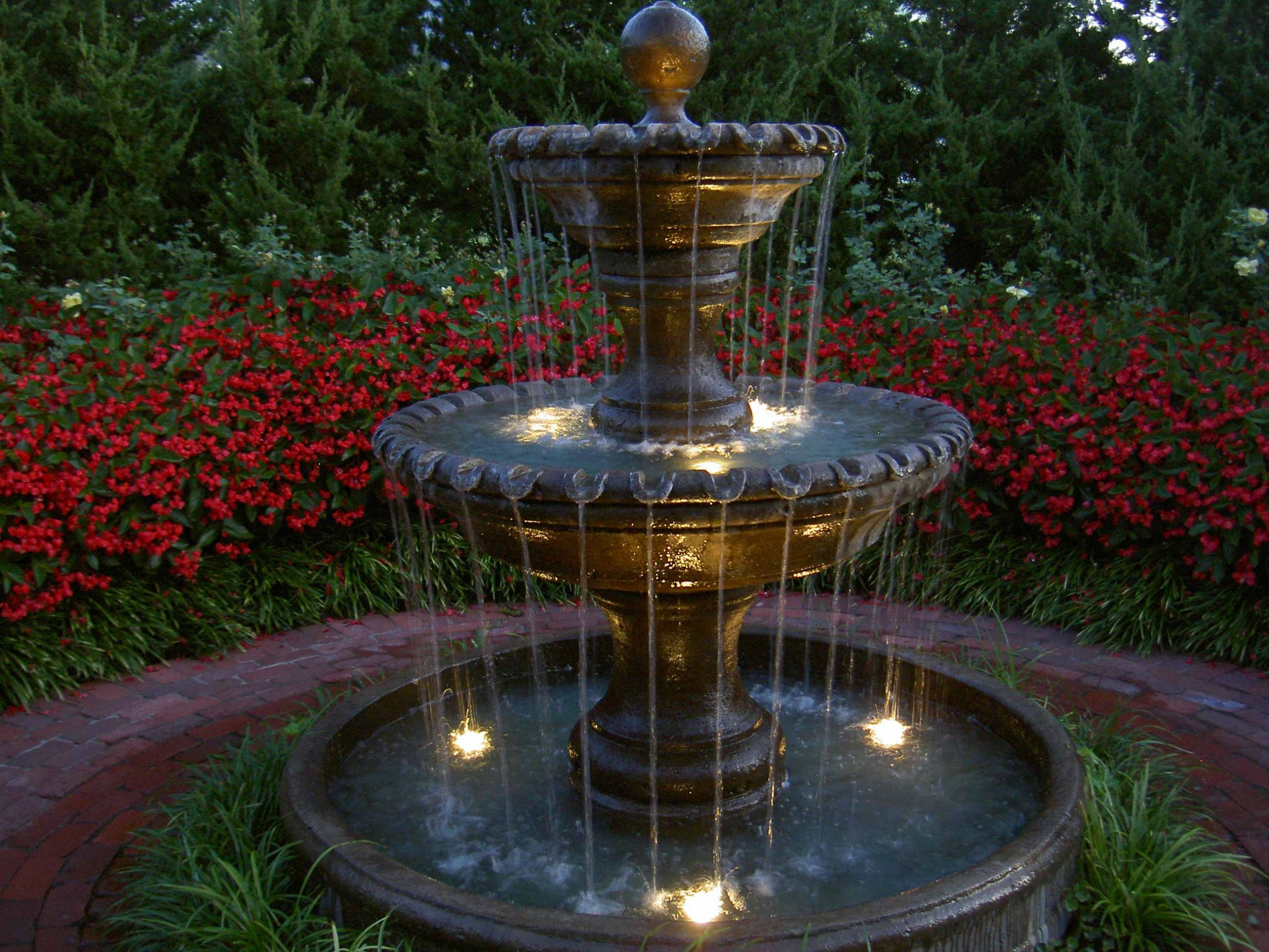 Backyard Fountain Ponds
 Custom Garden Fountains & Statuary in Kansas City at