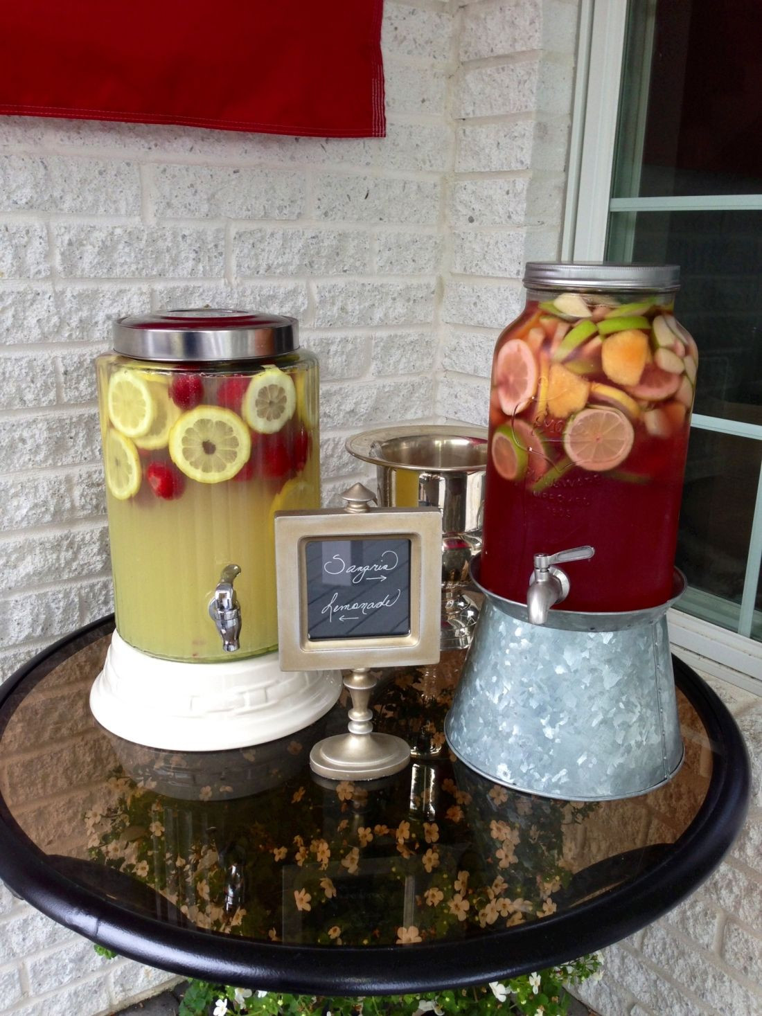 Backyard Graduation Party Food Ideas
 Decor Graduation Decoration Ideas With Orange Drink As The