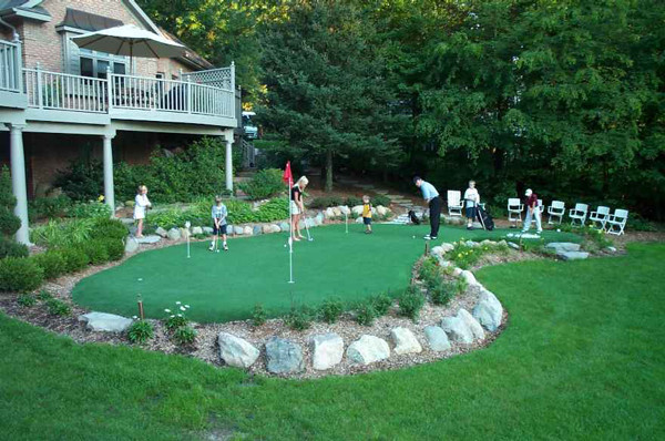 Backyard Miniature Golf
 Make Backyard Golf Course