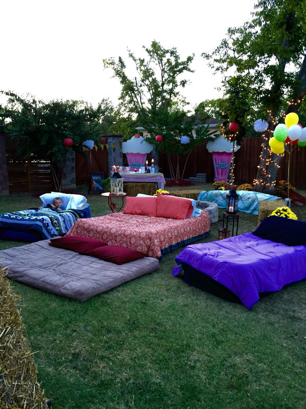 Backyard Party Ideas For Teenagers
 What You Need For An Outdoor Movie Night