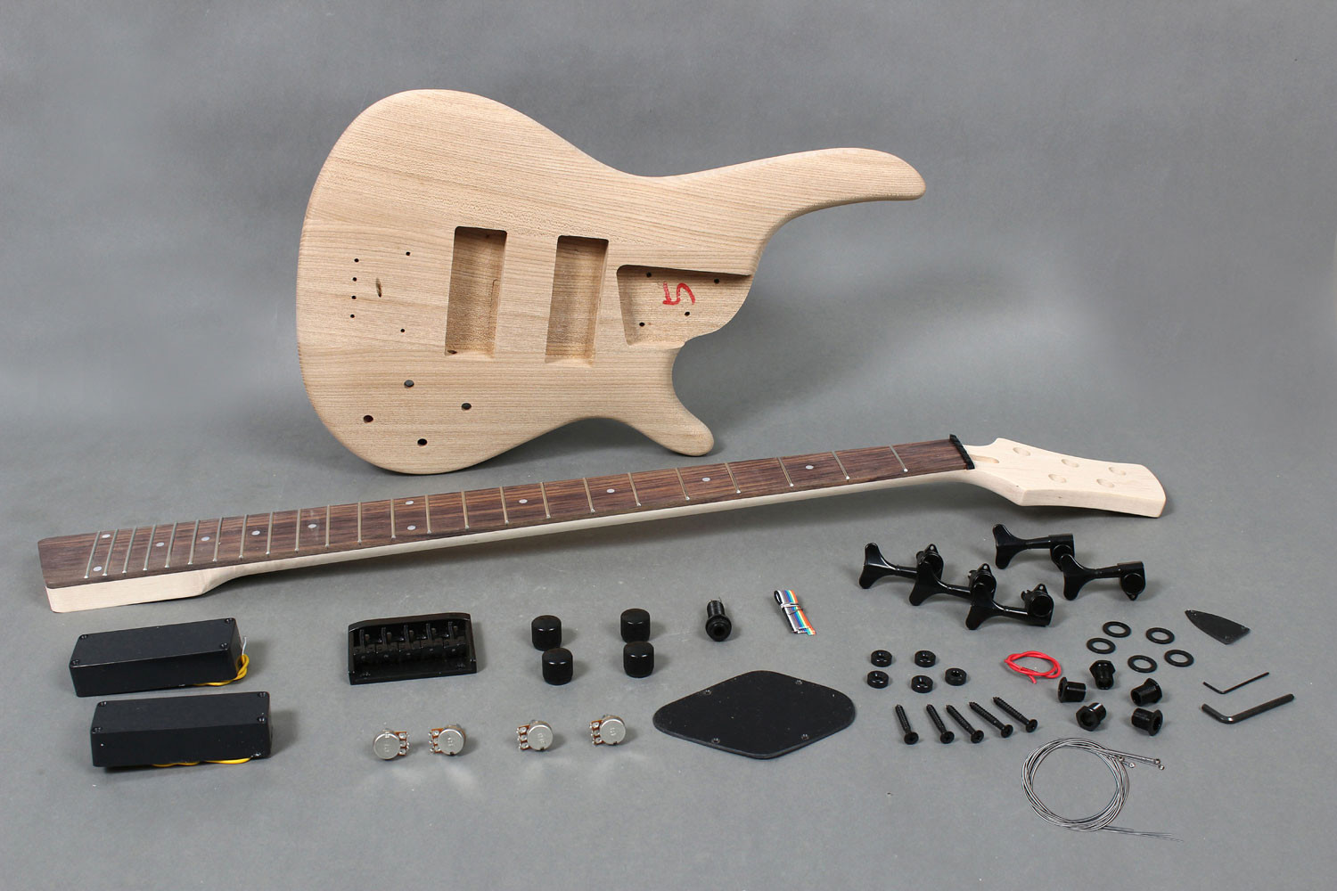 Bass Guitar Kit DIY
 5 strings electric bass guitar DIY kit with Solid Ash body