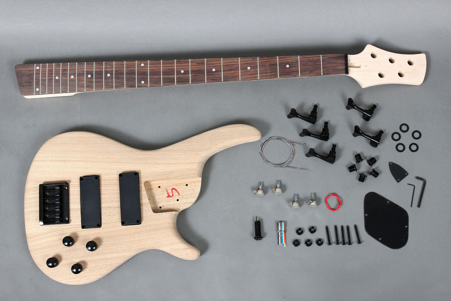 Bass Guitar Kit DIY
 5 strings electric bass guitar DIY kit with Solid Ash body