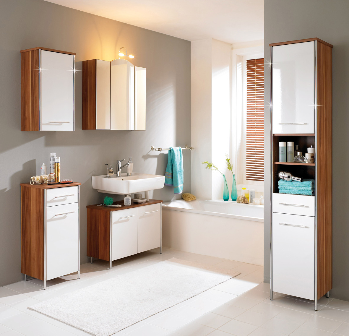 Bathroom Furniture Storage
 Keep Your Bathrooms Sparkling Clean