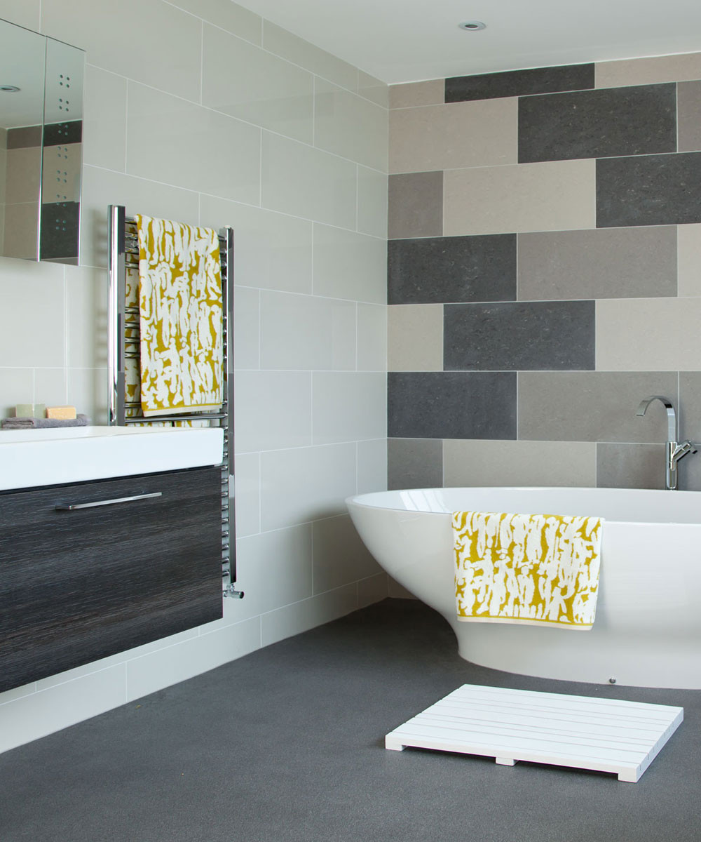 Bathroom Ideas With Tiles
 30 Best Bathroom Tiles Ideas for Small Bathrooms with