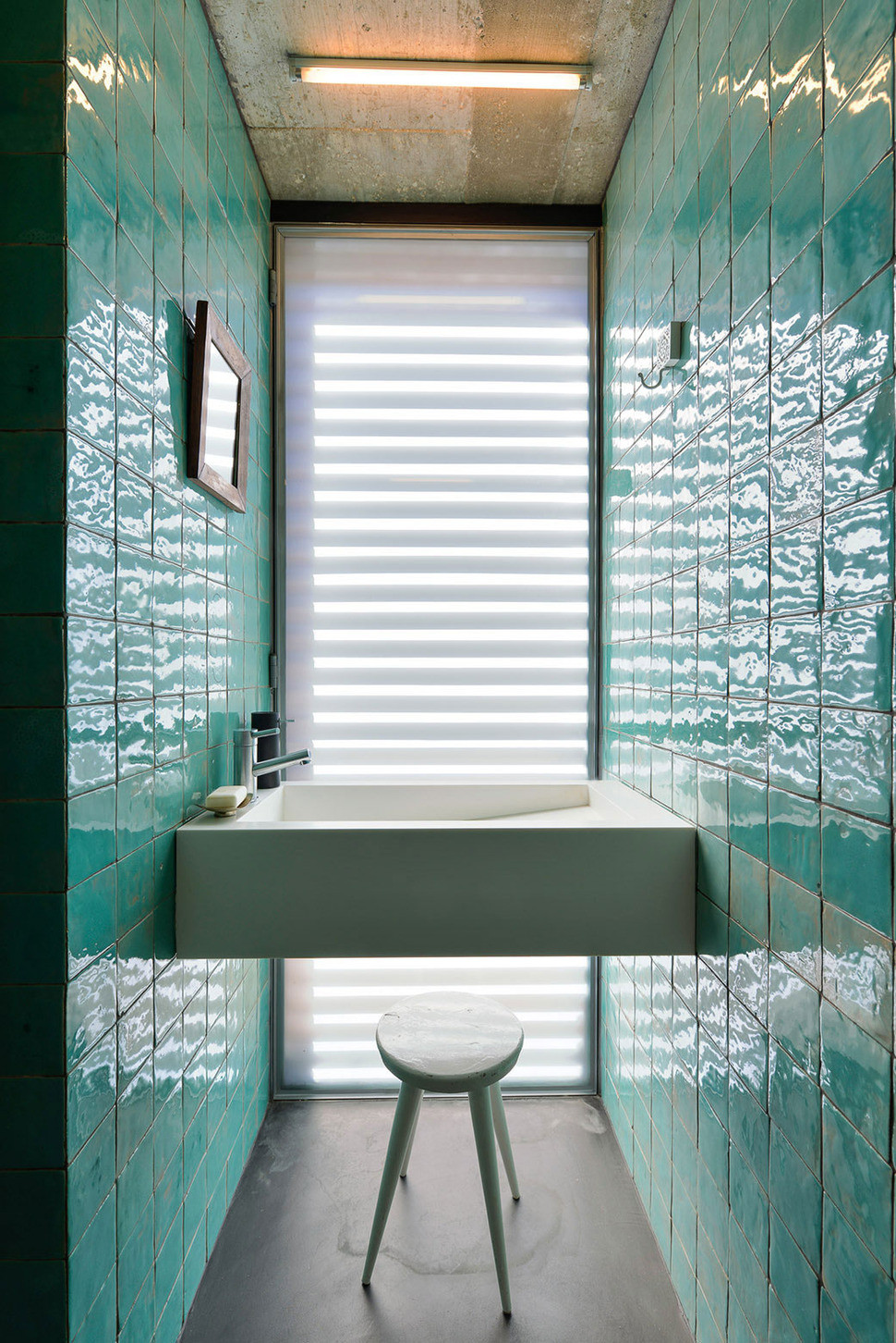 Bathroom Shower Floor Tile Ideas
 Top 10 Tile Design Ideas for a Modern Bathroom for 2015