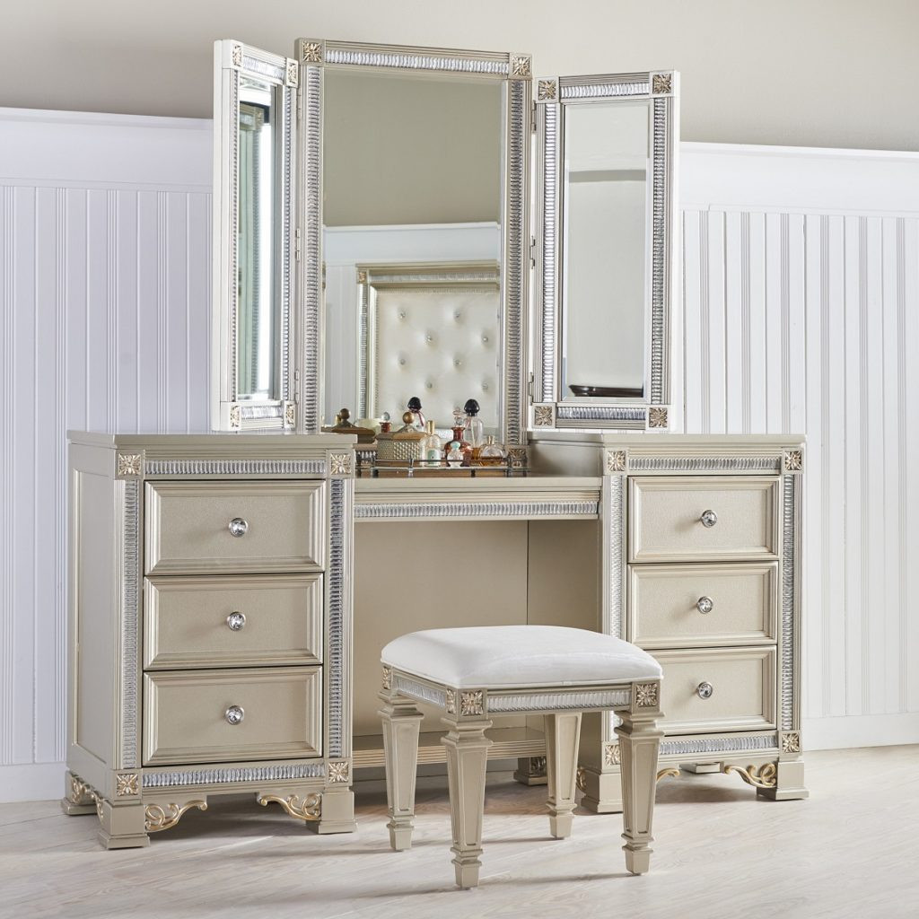 Bathroom Vanity With Makeup Table
 Makeup Vanity Tables Functional but Fashionable Furniture