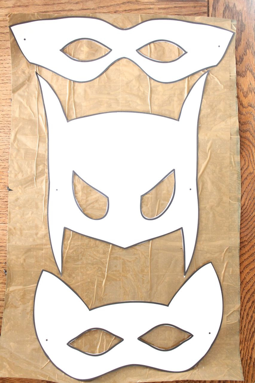 Batman Mask DIY
 Easy DIY Halloween Mask Tutorial