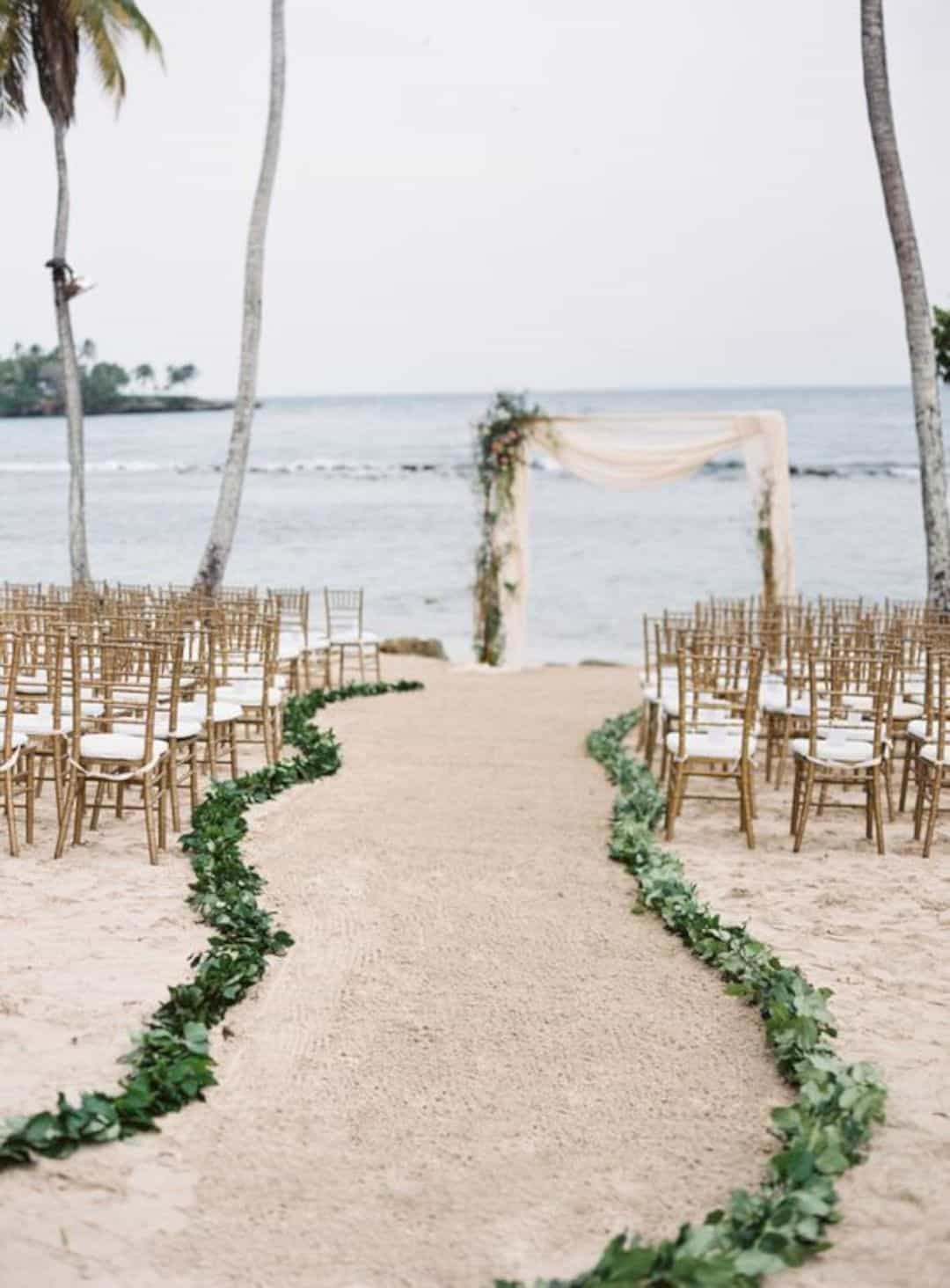 Beach Wedding Decor
 17 Coolest Beach Wedding Ideas