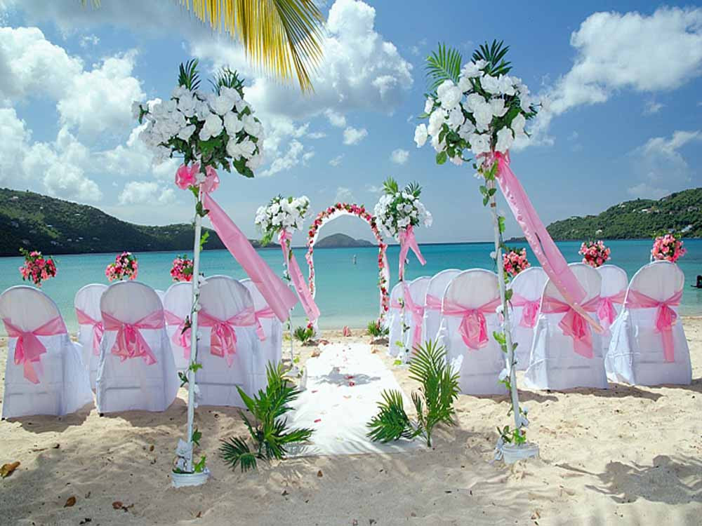 Beach Wedding Decor
 Beach Wedding Decoration Tips