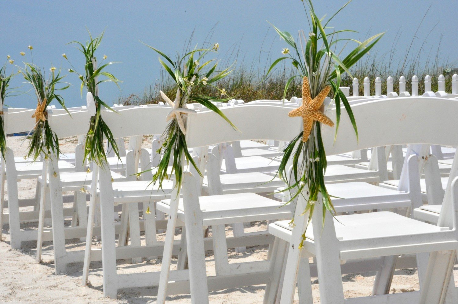 Beach Wedding Decor
 40 DIY Beach Wedding Ideas Perfect For A Destination