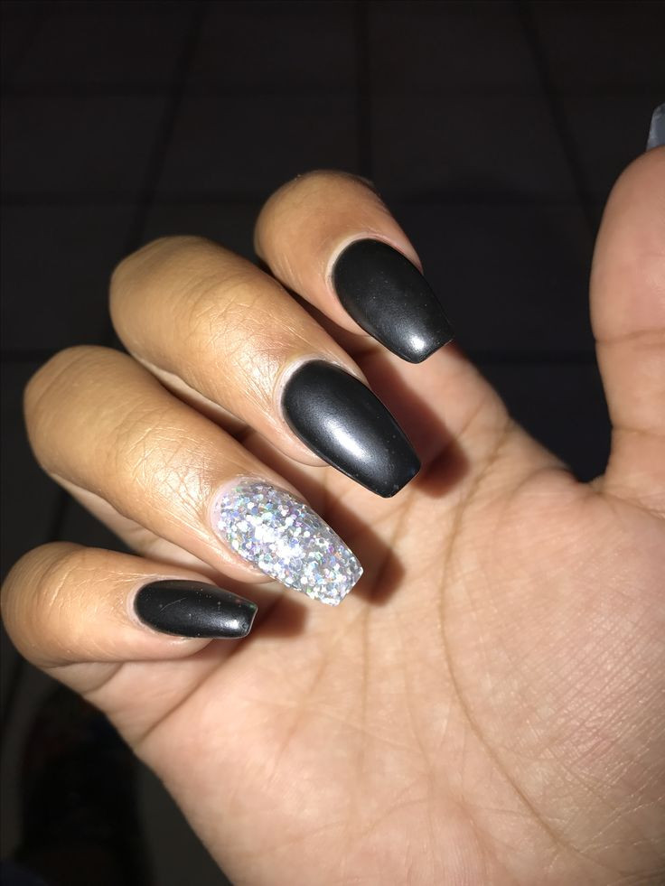 Beautiful Nails Homestead
 Got my nails done🖤🖤