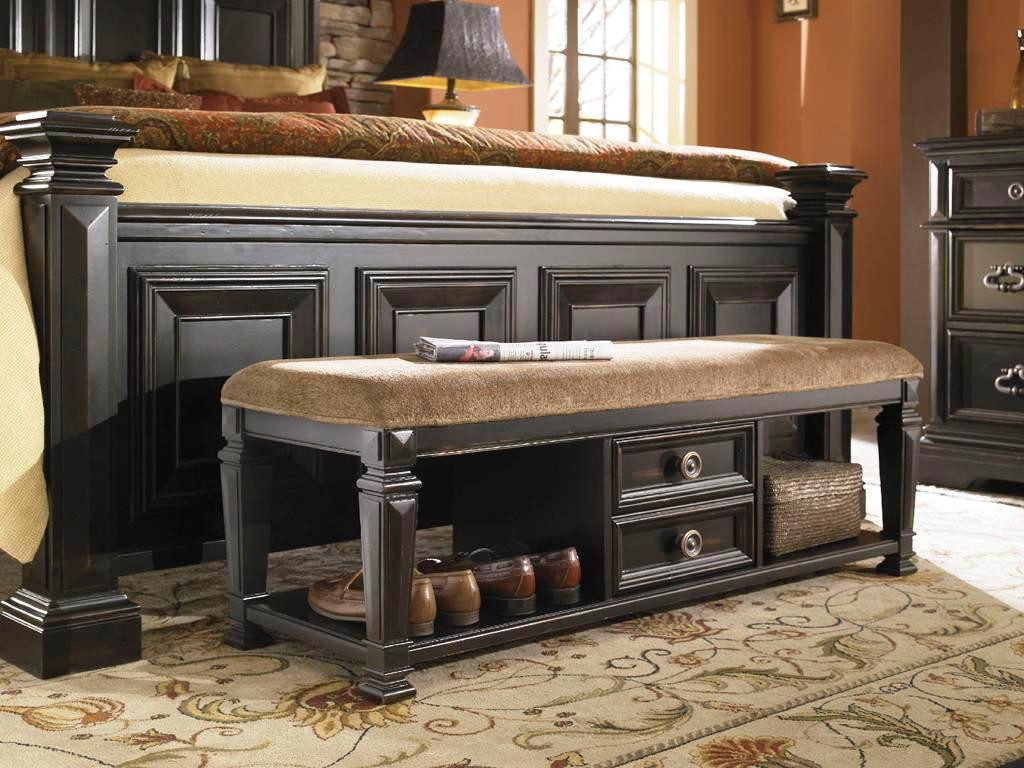 Bench For Bedroom With Storage
 Bedroom Benches with Storage Ideas – HomesFeed