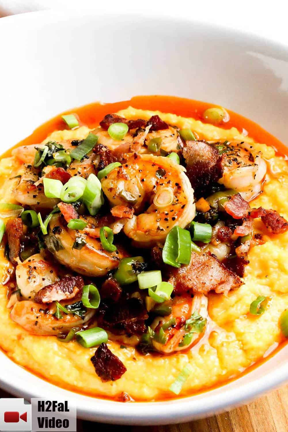 Best Shrimp And Grits New Orleans
 Southern Shrimp and Cheesy Grits