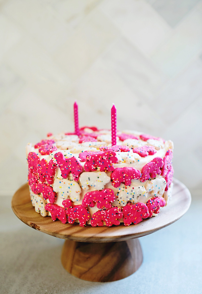 Birthday Cake Photo
 Animal Cookie Birthday Cake • A Subtle Revelry
