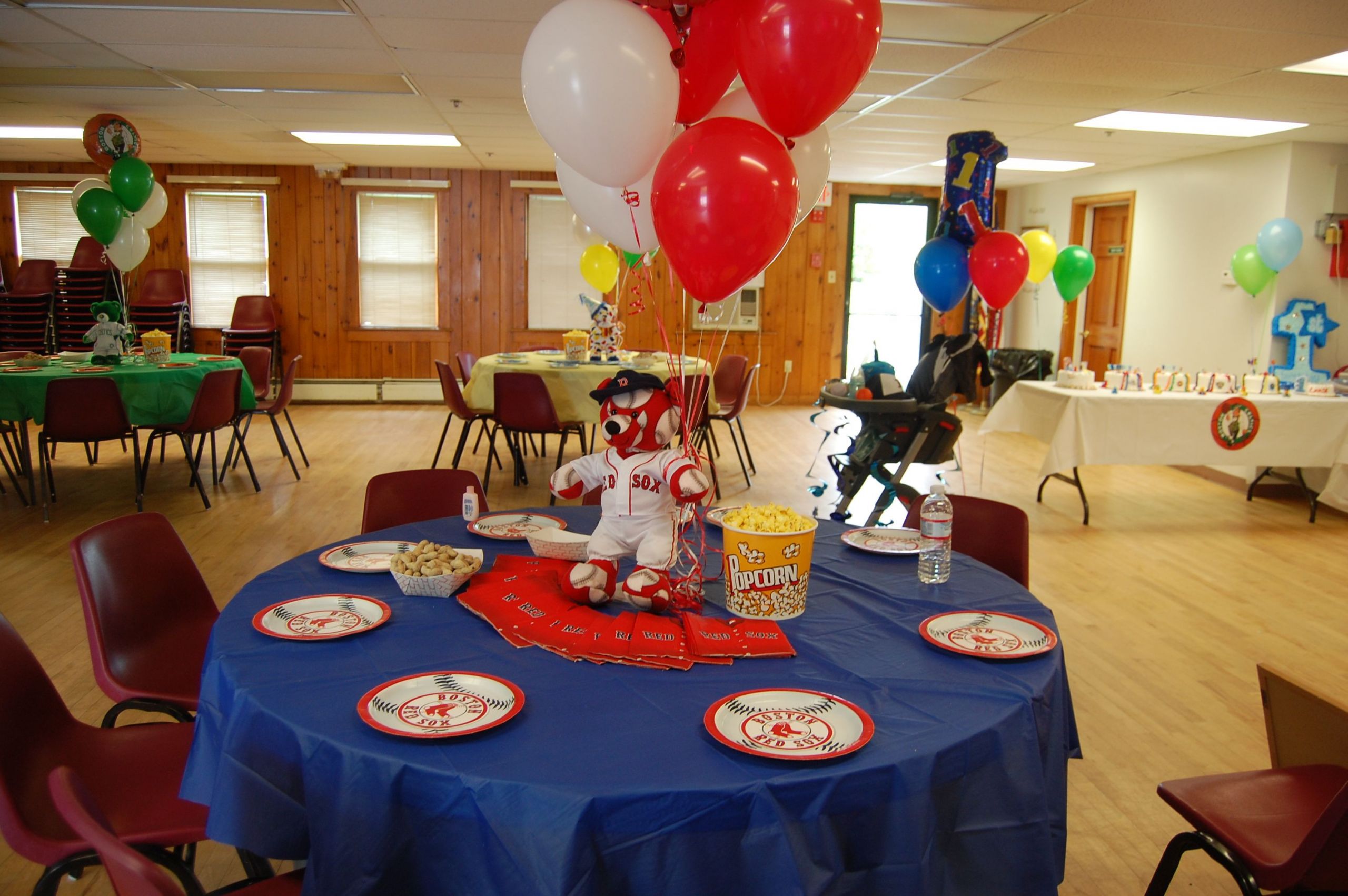 Birthday Party Ideas Boston
 Boston Red Sox Table Sports Party Theme
