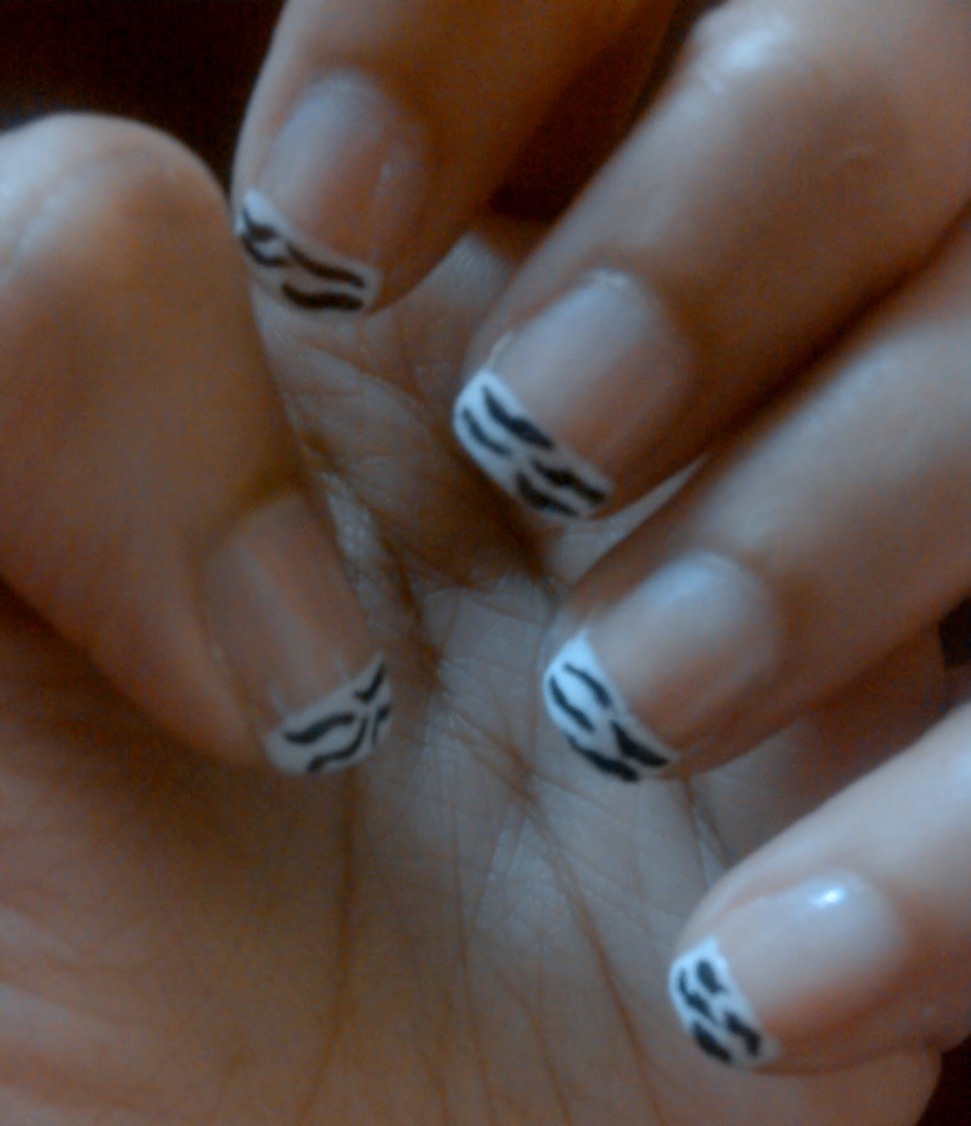 Black And White Nail Art For Short Nails
 Easy Nail art for Short Nails Black and white