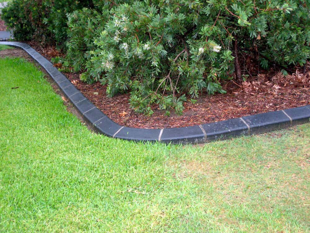Black Landscape Edging
 23 Types of Lawn Edge Styles Materials & Options
