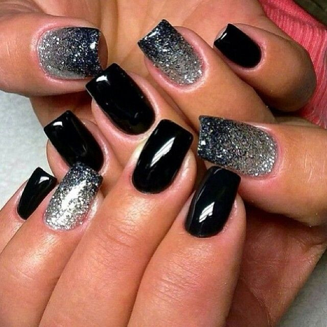 Black Nails With Silver Glitter
 Sparkly Bling Nails