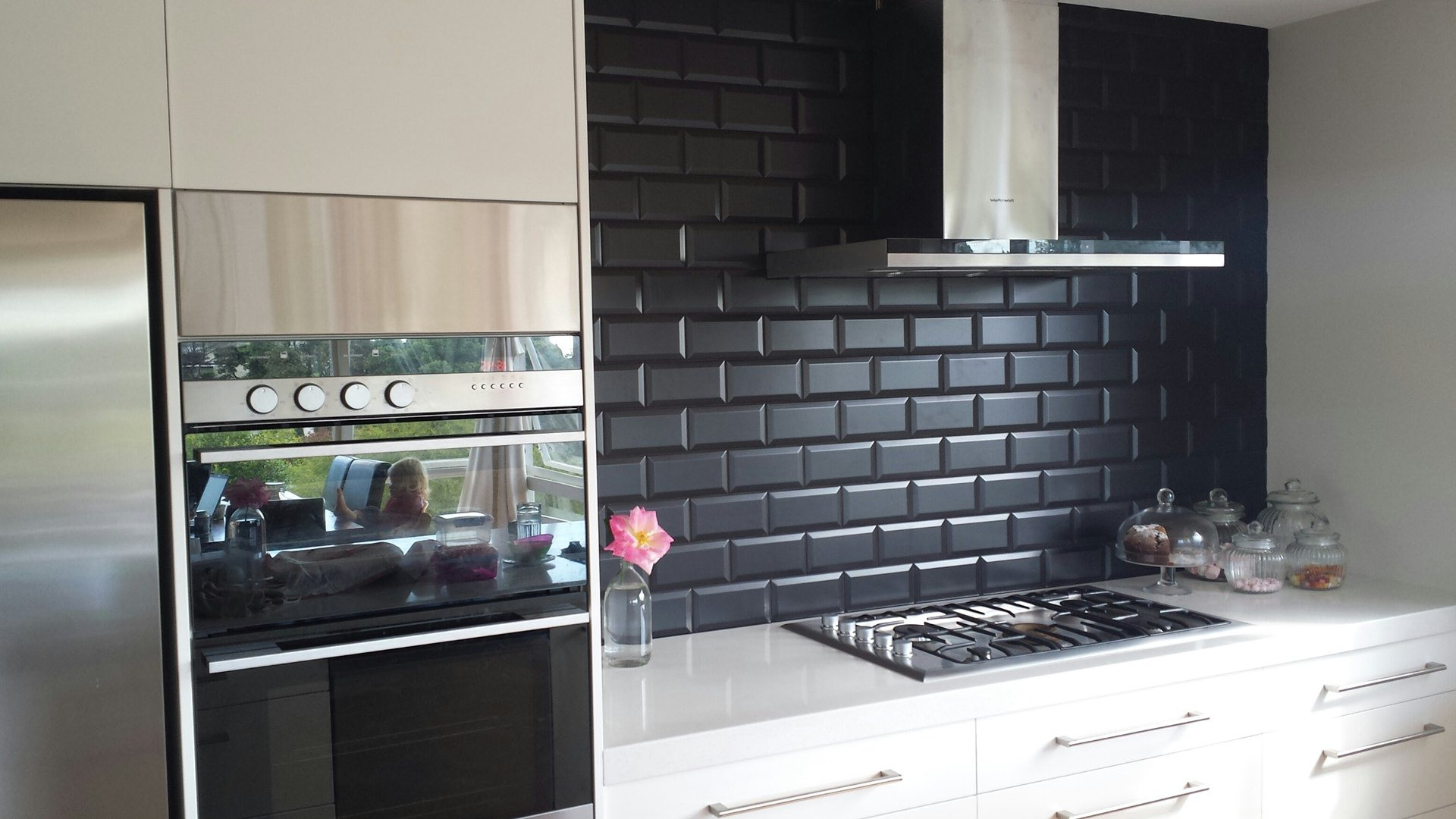 Black Tile Kitchen
 10 Stylish Ways to Utilise Subway Tiles