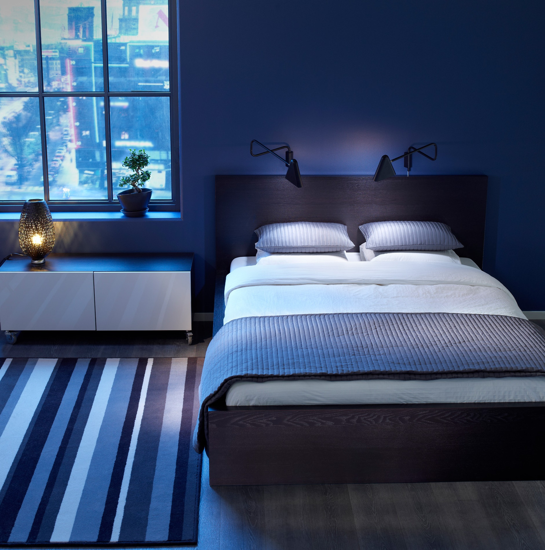 Blue Bedroom Decoration
 Blue Bedroom Idea with fortable Space Design Amaza Design
