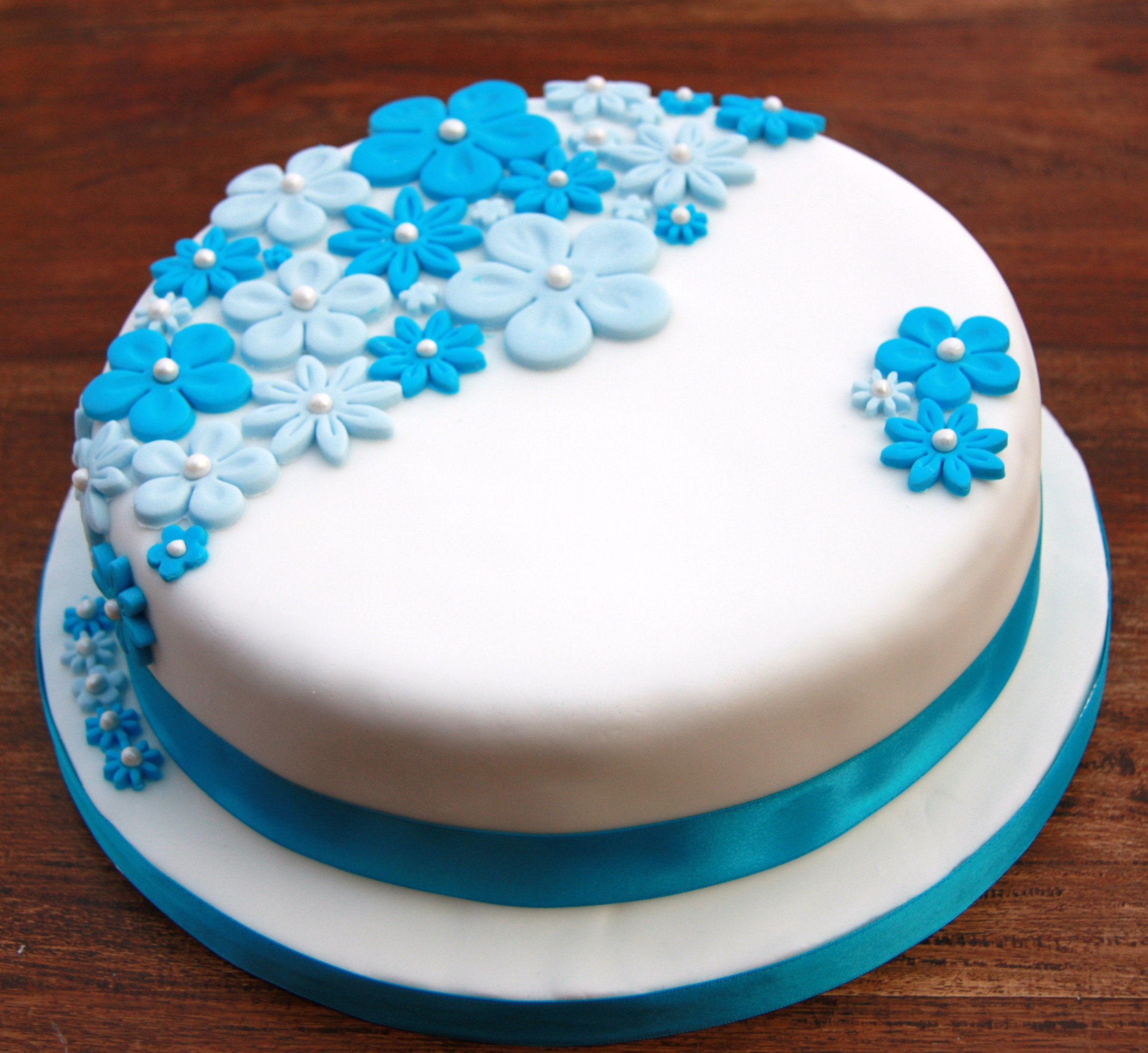 Blue Birthday Cakes
 Birthday Cake with Blue Flowers – lovinghomemade
