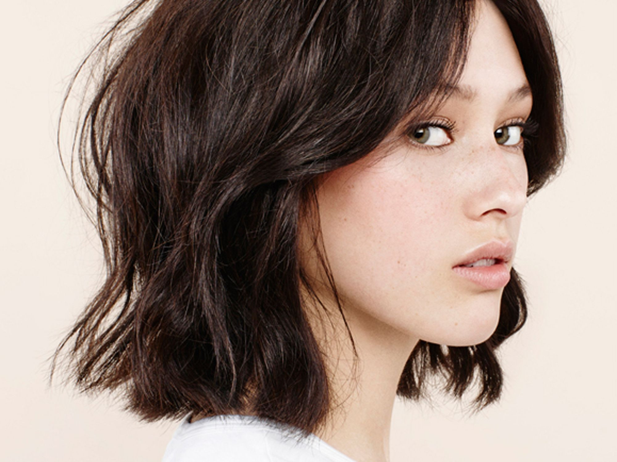 Bobbed Haircuts
 30 Layered Bob Haircuts For Weightless Textured Styles