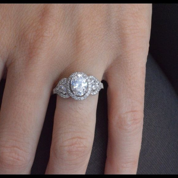 Body Jewelry Photography
 Halo Engagement Ring