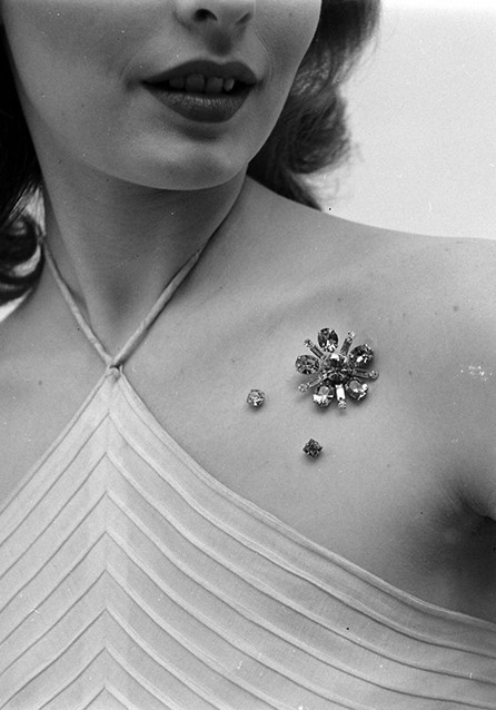 Body Jewelry Photography
 Bizarre 1950s Body Jewelry – We Heart Vintage blog retro