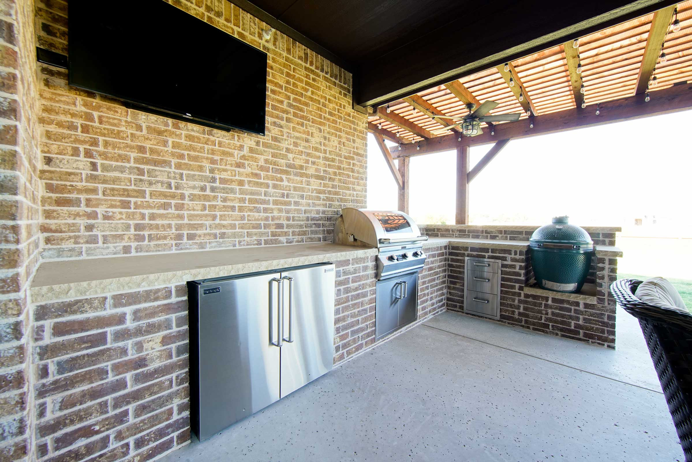 Brick Outdoor Kitchen
 Outdoor Kitchens Colleyville Burleson TX