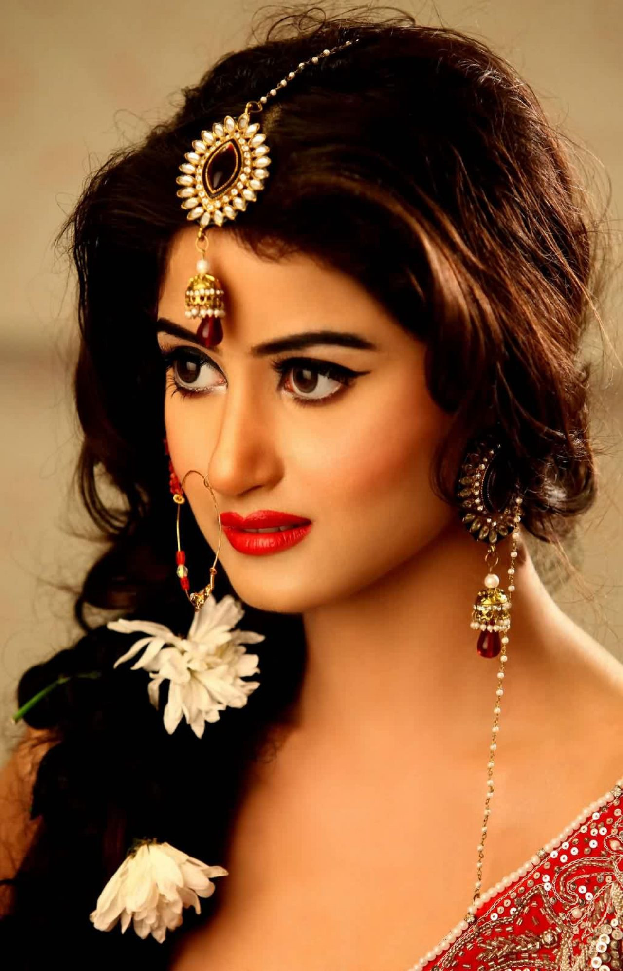 Bride Makeup Looks
 Latest Best Pakistani Bridal Makeup Tips & Ideas Basic