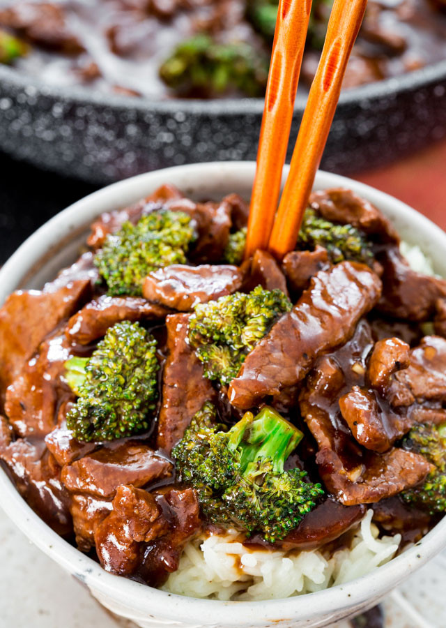Broccoli Beef Stir Fry
 17 Delicious Dinners Ready in 30 Minutes Less