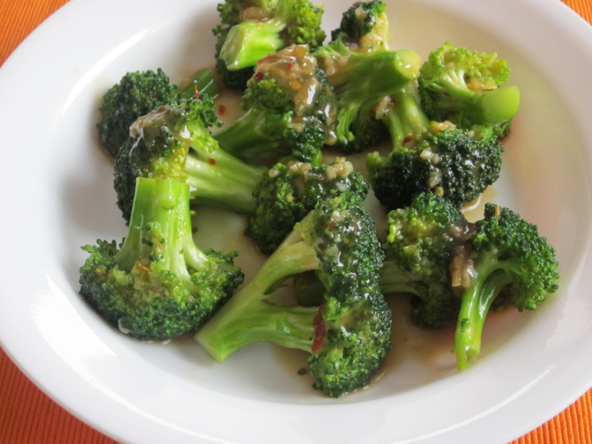 Broccoli With Garlic Sauce
 Spicy Broccoli with Garlic Sauce – My Favourite Pastime