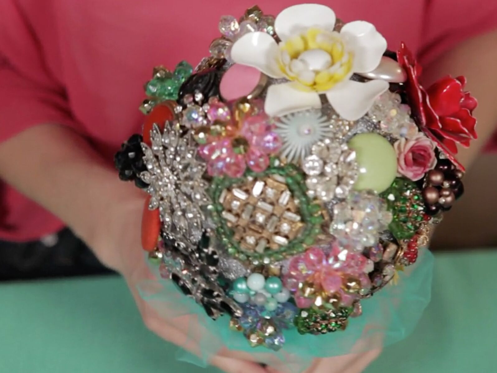 Brooches Bouquet
 Brooch Bouquet How to Make