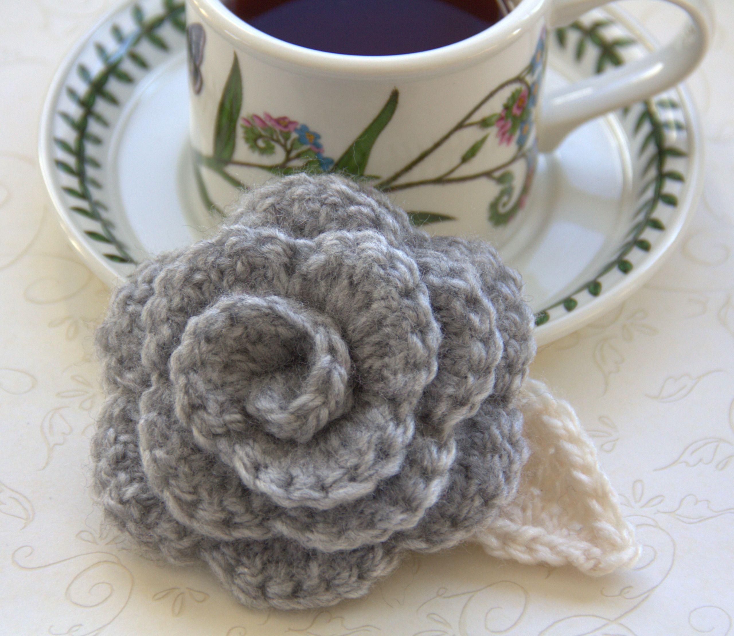 Brooches Crochet
 crochet flower brooch