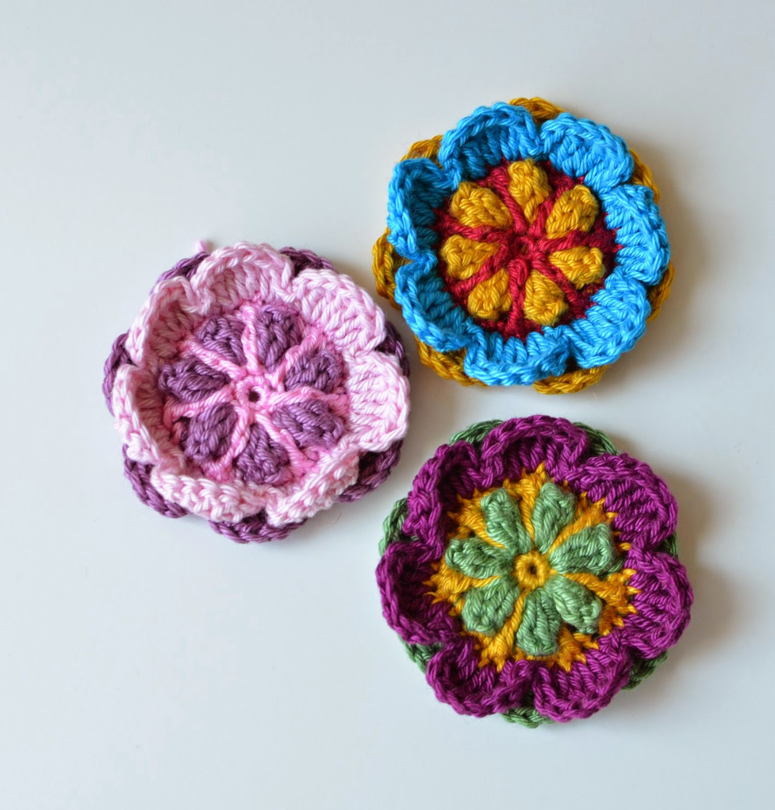 Brooches Crochet
 Free Pattern Overlay Flower Brooch