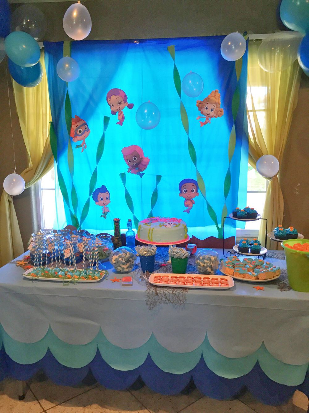 Bubble Guppies Birthday Party Supplies
 Bubble Guppies Birthday Party decorations