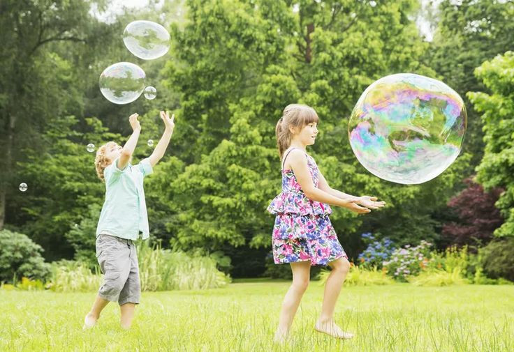 Bubble Pop Kids DIY
 How To Make Giant Unpoppable Bubbles