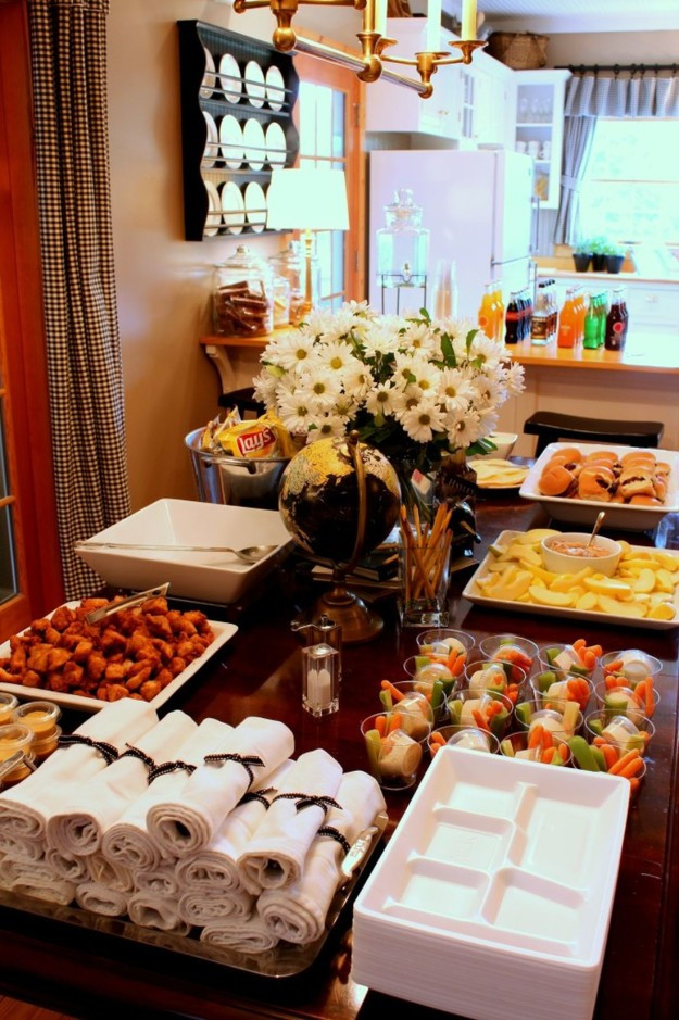 Buffet Ideas For Graduation Party
 11 Graduation Party Ideas To Celebrate The Big Day