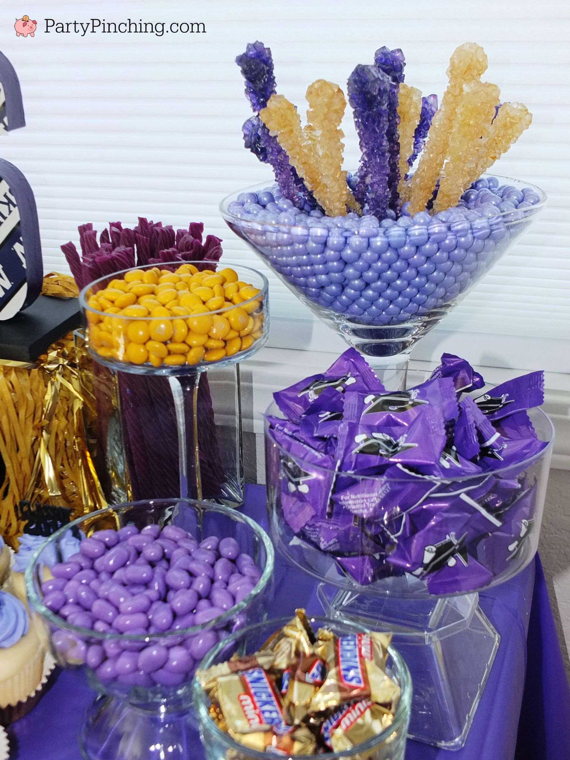 Buffet Ideas For Graduation Party
 College Graduation Party Graduation Party Ideas and Food