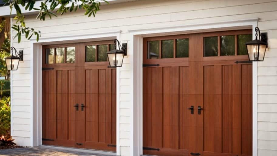 Buying Garage Door
 4 Tips for Buying a New Garage Door