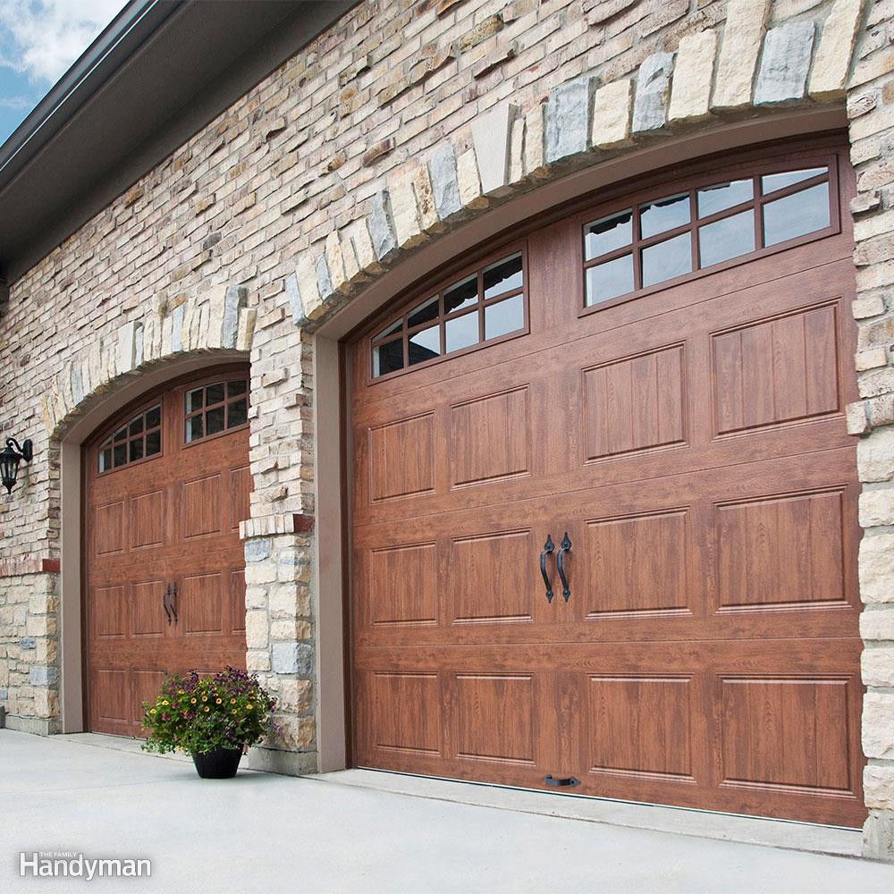 Buying Garage Door
 10 Things to Know Before Buying a Garage Door