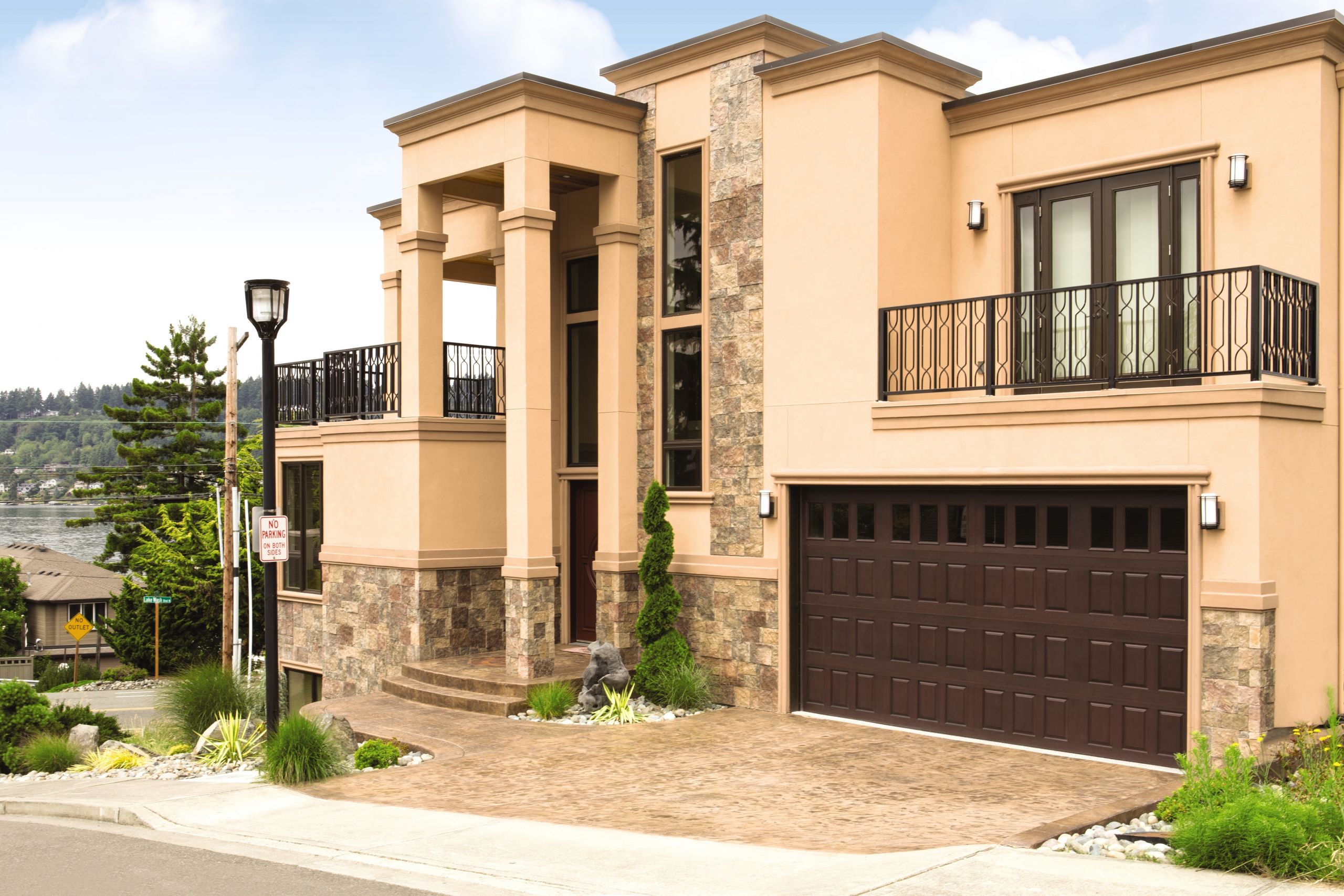 Buying Garage Door
 What to Know Before Buying a Garage Door