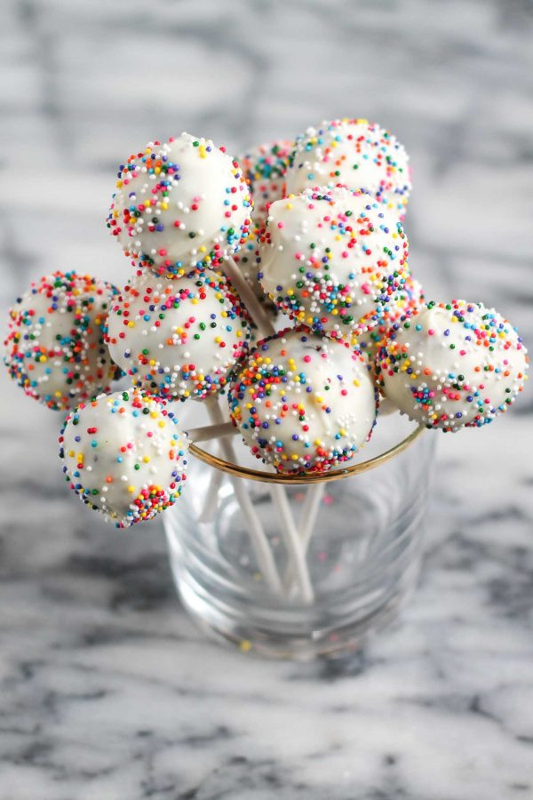 Cake Pops Recipes With Cake Mix
 How to Make Cake Pops