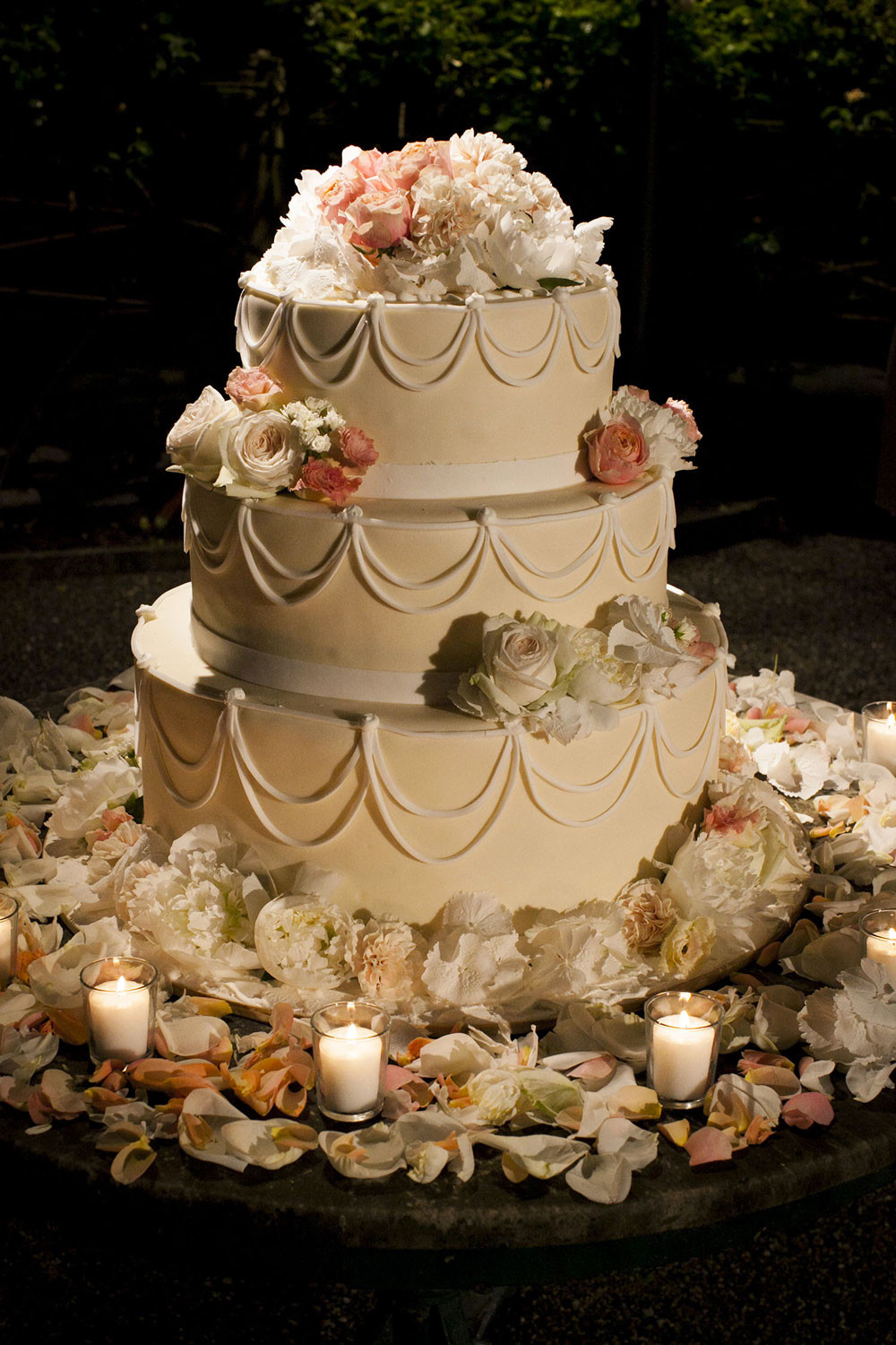 Cake Wedding
 Sweet inspirations Having your wedding cake and eating it