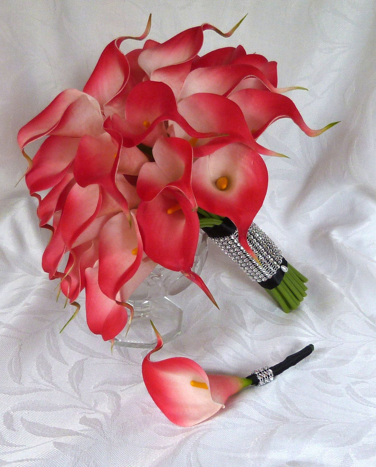 Calla Lily Wedding Flowers
 Red Calla lily wedding bouquet simple elegant Real touch mini