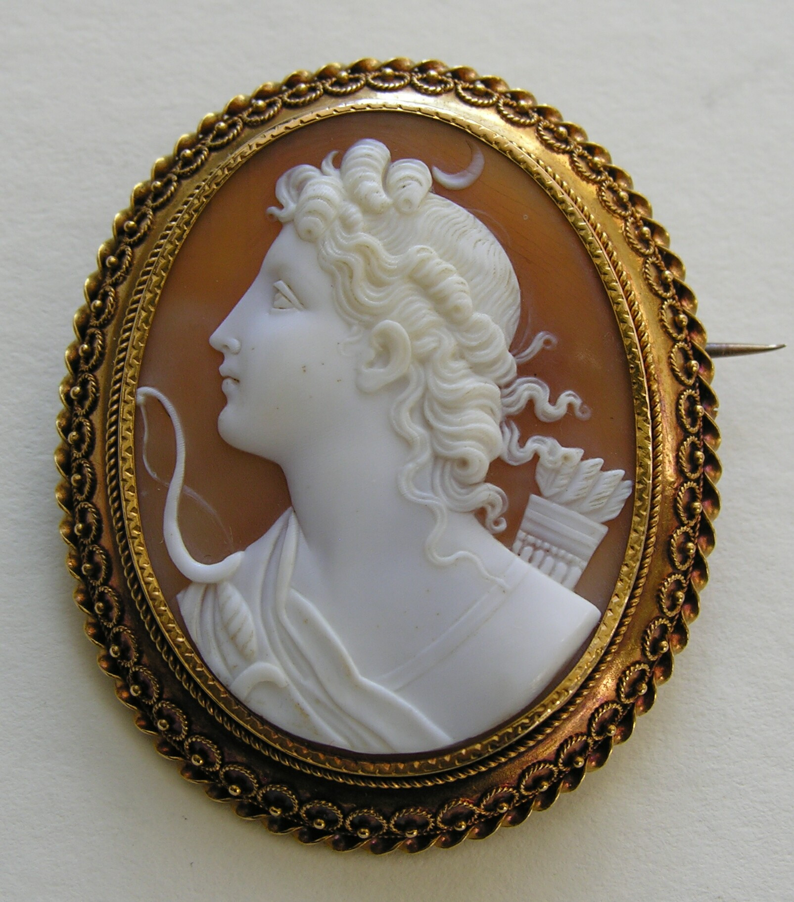Cameo Brooches
 Antique Jewelry