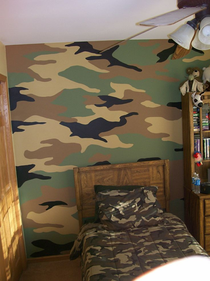 Camo Kids Room
 Camouflage wall mural